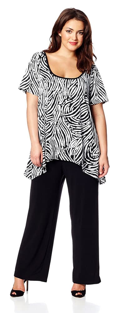 Black & white asymmetrical tunic top