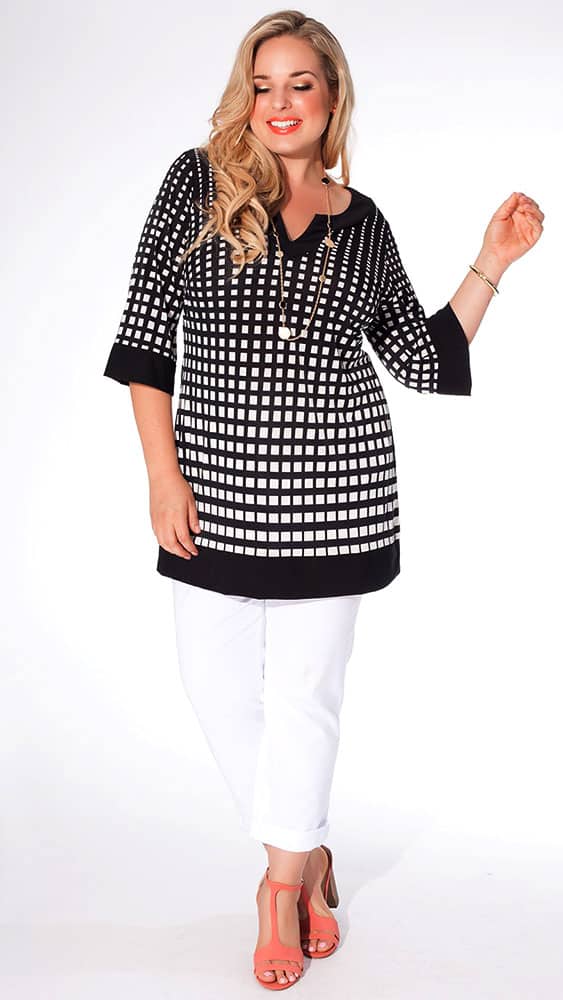 Black & white tunic top