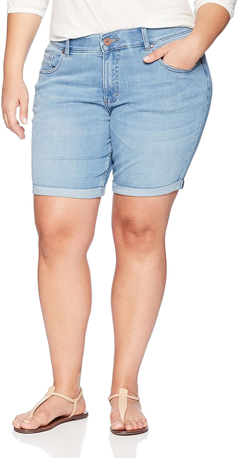 Plus Size Cuffed Shorts 02