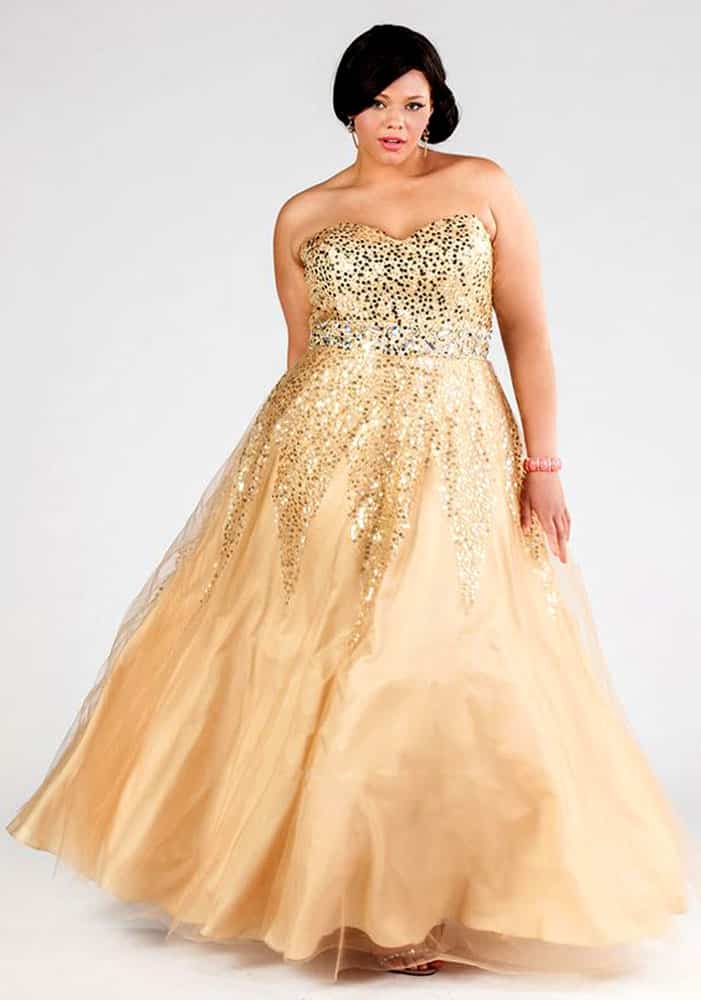 Exquisite Evening Wear For Plus Size Beauties - CurvyPlus