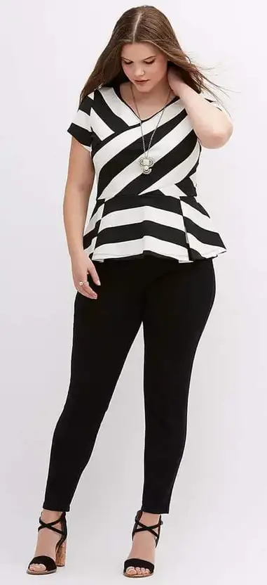 Vertical Black on White Stripes Leggings - Plus Size
